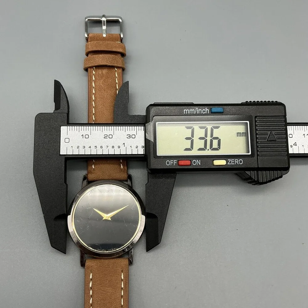 Vintage Seiko 7N00-8A49 Mens Watch 34mm Black Dial Diamond Leather New Battery